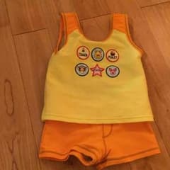 水着90サイズ プーさんオレンジ×キイロ 美品のサムネイル