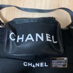 CHANELスポーツ系バッグのサムネイル