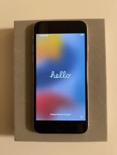 iPhoneSE 2世代 128G 本体のみのサムネイル