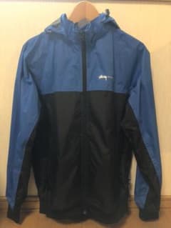 【値下げしました】stussy マウンテンパーカー　ウィンドブレーカーのサムネイル