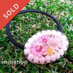 みゆ様専用（お花入りパールヘアゴム レジン ヘアゴム ヘアアクセサリー ）のサムネイル