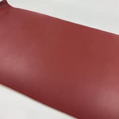 フェイクレザー　合皮　ワインレッド　134×30cmのサムネイル