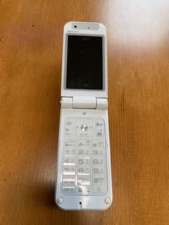 ガラケー　携帯電話　P904i ドコモ　ケータイのサムネイル