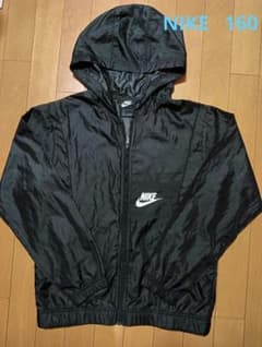 り*ご様 Nike ウインドブレーカー　ナイロンジャケット キッズLサイズのサムネイル