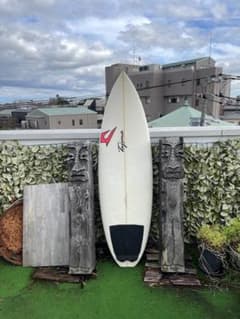 ジャスティスGimlet 5'10 Tajimaシェイプ ノーリペア フィン付き