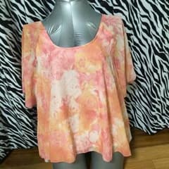Mimichan様専用 薔薇柄 チュニックのサムネイル