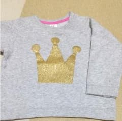 H&M ラメ王冠トレーナー 12〜18Mのサムネイル