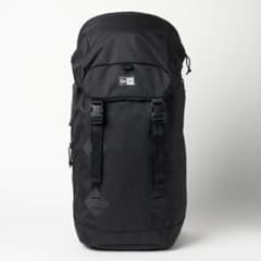 NEW ERA ブラックバックパック リュック 35Lのサムネイル