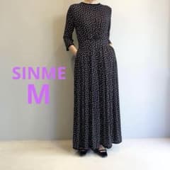 美品】SINME シンメ ドットロングワンピース Mサイズ 黒 - メルカリ