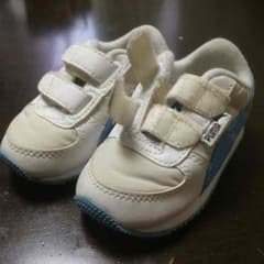 PUMAスニーカーのサムネイル