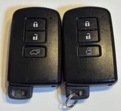 TOYOTA トヨタ 黒基盤 3つボタン スマートキー セット - メルカリ