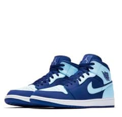 Nike Air Jordan 1 Mid 青水色　定価14,300円のサムネイル