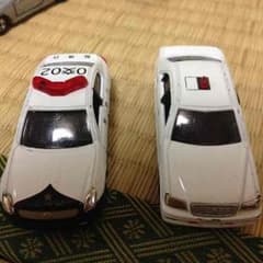 トミカ ミニカー 警察車両 パトカーのサムネイル
