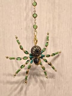 ビーズ蜘蛛 グリーン×ゴールド ハンドメイド 蜘蛛 オブジェのサムネイル