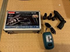 Makita 充電式インパクトドライバー TD021DSBのサムネイル