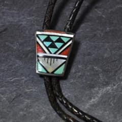 ビンテージ ボロタイ ズニ族 インレイ カラフル　インディアンジュエリー