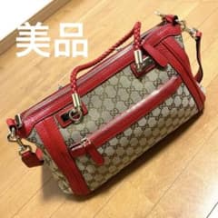 GUCCI  ハンドバッグ　ストラップ付きで肩掛け可のサムネイル