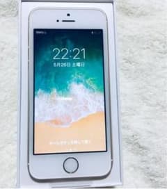 iPhone SE Gold 32 GB UQ mobileのサムネイル