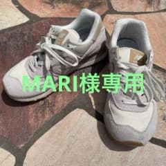 ニューバランス 574のサムネイル