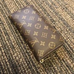 Louis Vuitton モノグラム長財布のサムネイル