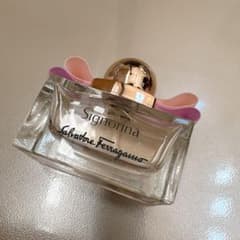 Ferragamo signorina 香水のサムネイル