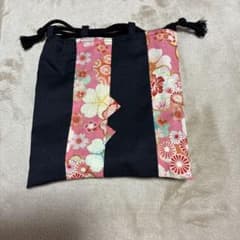ハンドメイド 巾着袋 和柄 ピンク 黒のサムネイル
