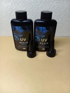 【新品】低粘度UVレジン液 ハード100g2本 低価格 高透明 着色剤なじみ◎のサムネイル
