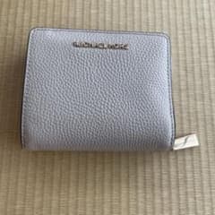 MICHAEL KORS 二つ折り財布のサムネイル