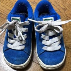 スニーカーのサムネイル