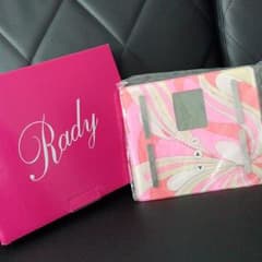 【値下げ中！】【Rady】ノベルティー 体重計のサムネイル