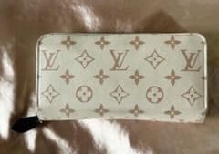 LOUIS・VUITTON モノグラム ジッピー・ウォレット 【ベージュ】のサムネイル