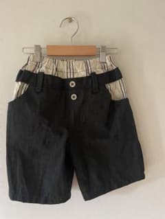 ハンドメイド　黒ハーフパンツ 110cmのサムネイル
