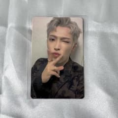 【ATEEZ】ホンジュン トレカ　answerのサムネイル