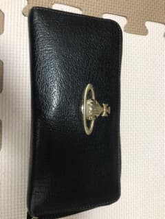 ヴィヴィアンウエストウッドの長財布のサムネイル
