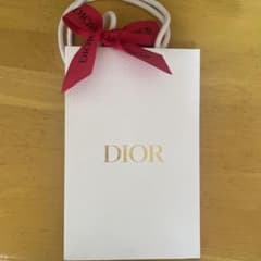 Dior ホワイトショップ袋 レッドリボンのサムネイル