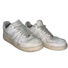 NIKE AIR FORCE 1 WHITE ナイキエアフォースワンのサムネイル