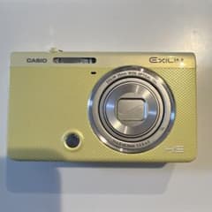 CASIO EXILIM ZR-70 イエロー コンパクトデジタルカメラ - メルカリ