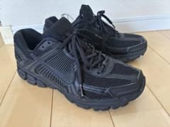 NIKE ボメロ5 ブラック スニーカーのサムネイル