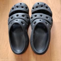 最終値下げ！【迅速発送】KEEN ヨギ 24.5cmのサムネイル