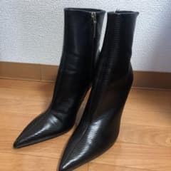 美品　ZARA ショートブーツのサムネイル