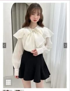 アイボリー フリル ボウタイブラウス 長袖 GRLのサムネイル