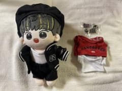 ★値下げします。NCT127 Mark マーク 衣装のぬいぐるみです。約20cmのサムネイル
