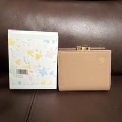 【新品未使用】皇居限定 がま口 財布 折り財布 カフェオレ 新品未使用】皇居 財布 がま口 カフェオレ 二つ折り財布 - メルカリ