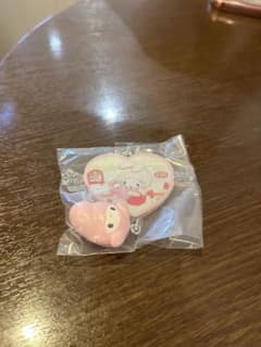 My Melody シークレットチャームのサムネイル