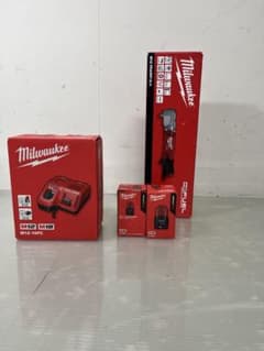 ts様　専用　Milwaukee M12/M18 充電器とバッテリーセットのサムネイル
