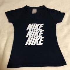 NIKE Tシャツのサムネイル