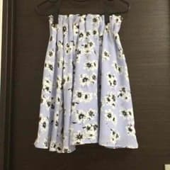 専用！ページボーイ＊花柄スカートのサムネイル