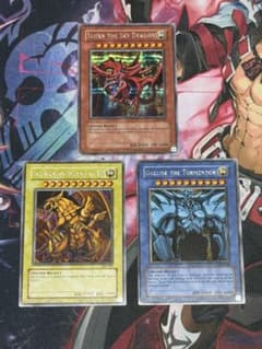 遊戯王 オシリスの天空竜 オベリスクの巨神兵 ラーの翼神竜 GBⅠ