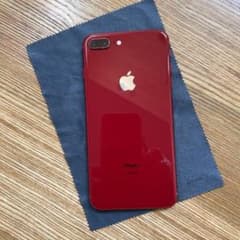 【美品！値下げします】iPhone 8plus RED 64 GB SIMフリーのサムネイル