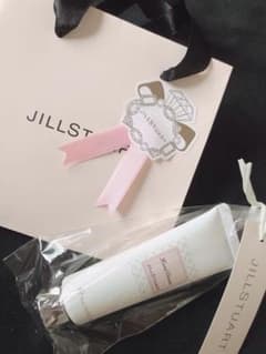 ジルスチュアート ハンドクリームのサムネイル